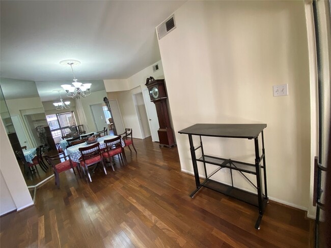 Building Photo - 2207 S Braeswood Blvd