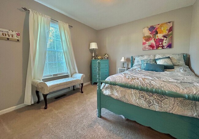 Building Photo - Beautiful 3 bedroom-plus bonus room-2 bath for rent!