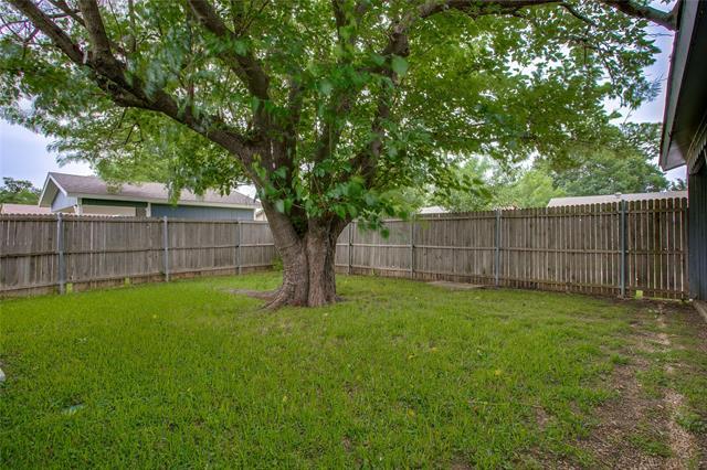 Building Photo - 914 Meadow Mead Dr