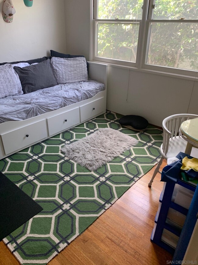 Building Photo - 4715 Del Mar Ave