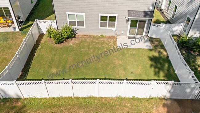 Building Photo - 1109 Masefield Ave