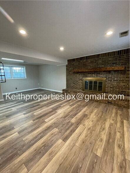 Building Photo - 2008 Huckleberry Cir