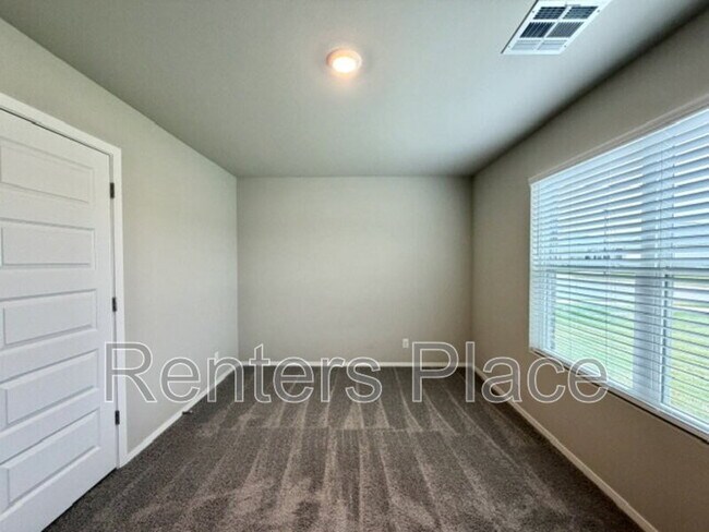 Building Photo - 3704 S 146th E Ave
