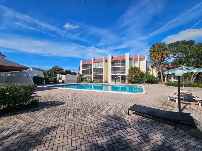 Building Photo - 642 NW 13th St