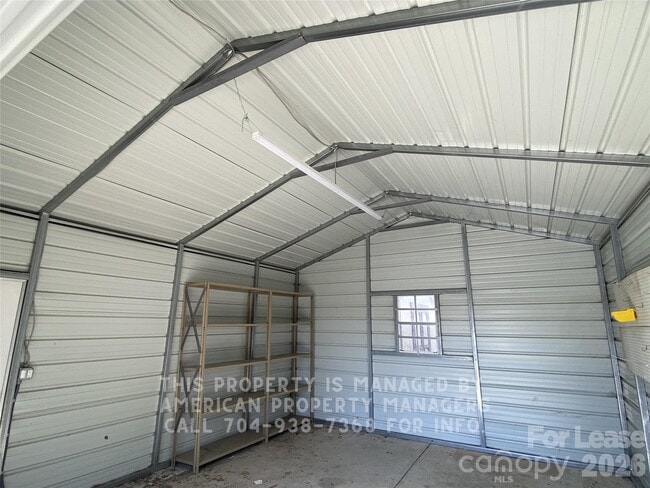 Building Photo - 503 E 22nd St