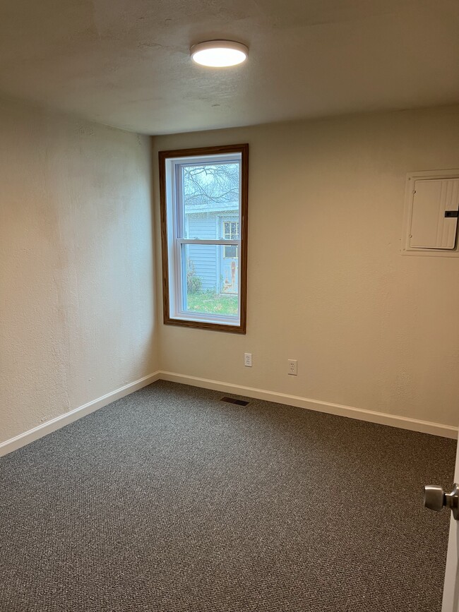 Bedroom 2 - 526 Fourth St