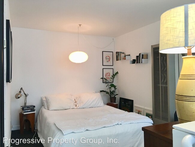 Building Photo - 348 Hyde St