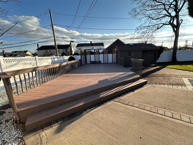 Building Photo - 2480 Fir Ct