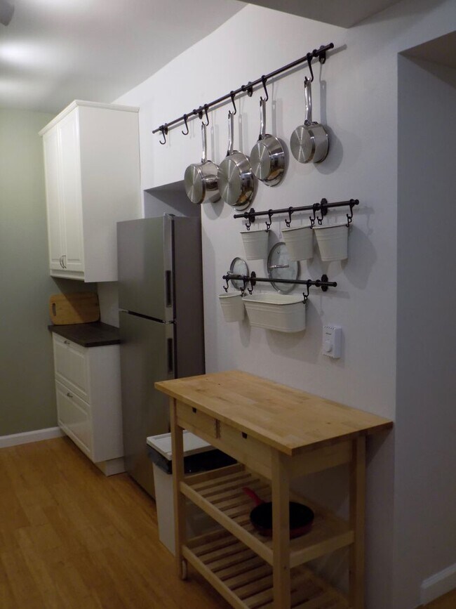 Building Photo - 3621 Childs St