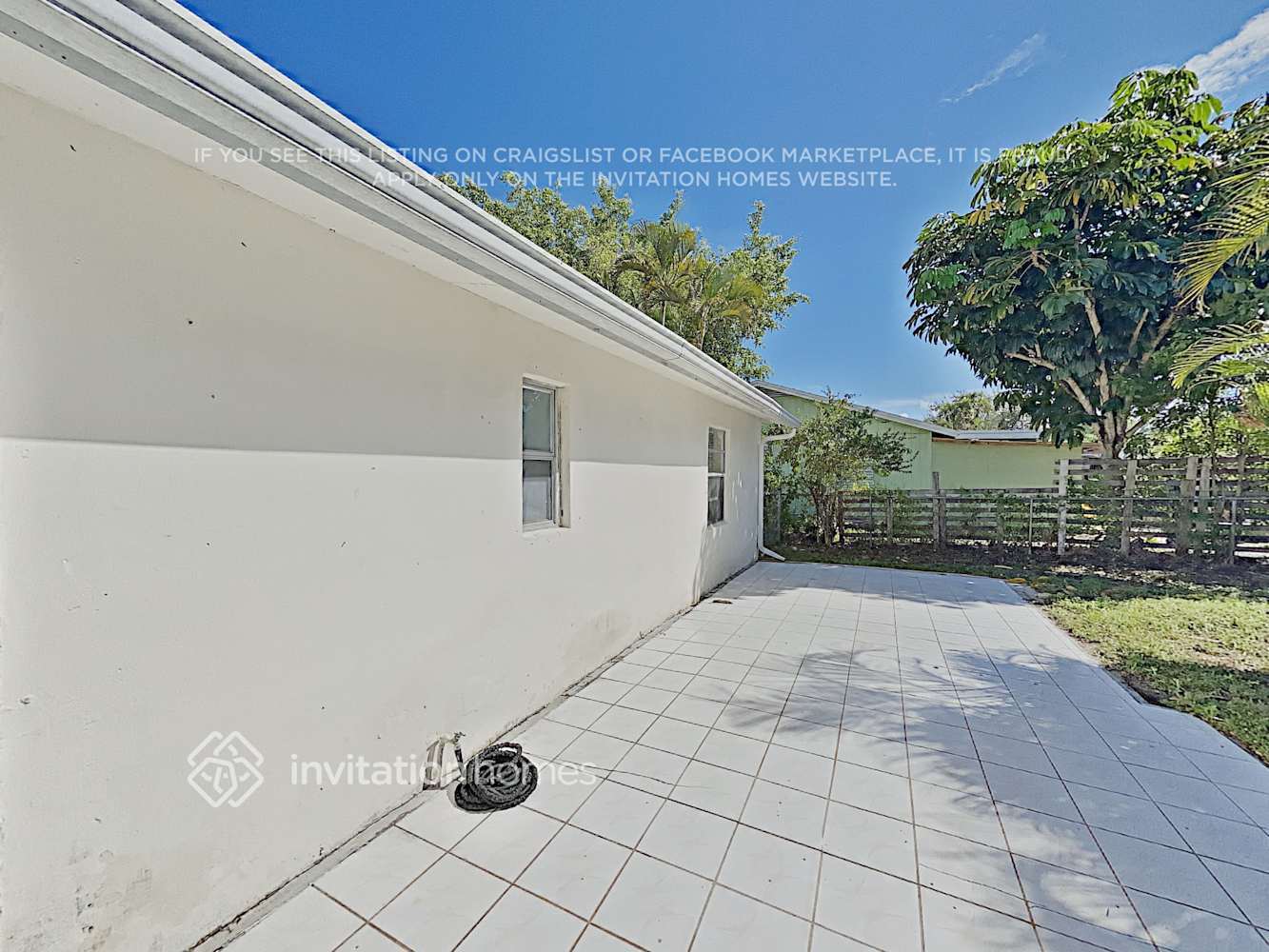 Building Photo - 4888 Prince Dr