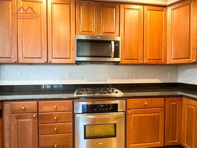 Building Photo - 326 Bautista Pl