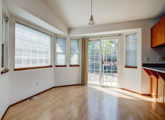 Building Photo - Three-Bedroom Rambler off Ft. Nugent Rd.