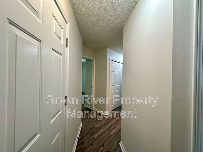 Building Photo - 412 La Reserve Cir