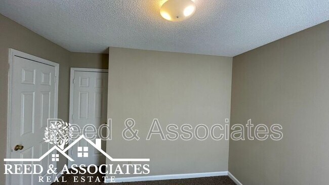 Building Photo - 5632 Pecan Trce