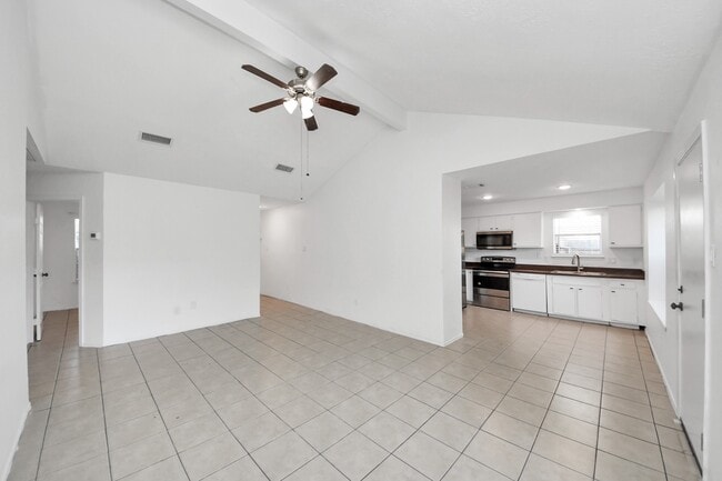 Building Photo - 9918 Peachridge Dr