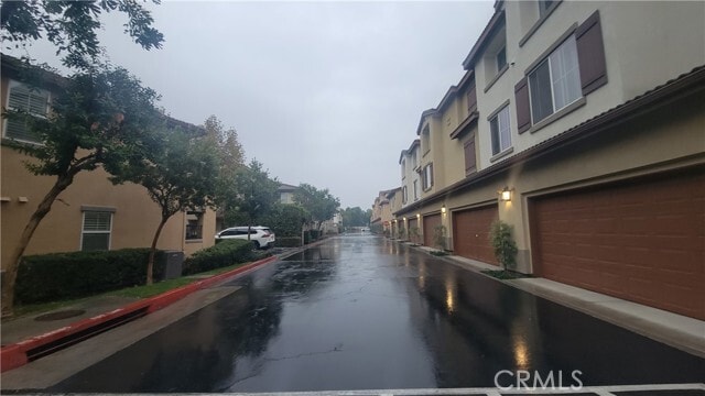 Building Photo - 17871 Shady View Dr