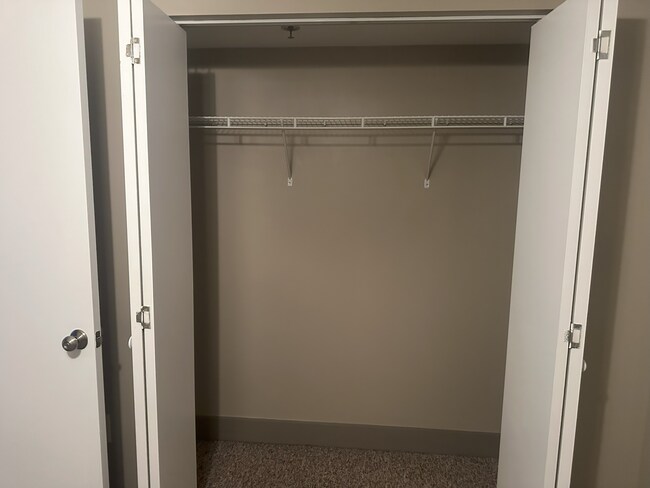 Building Photo - 1735 Lake Ave