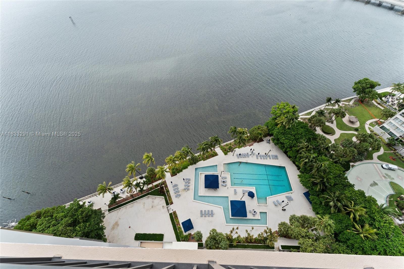 Building Photo - 2333 Brickell Ave
