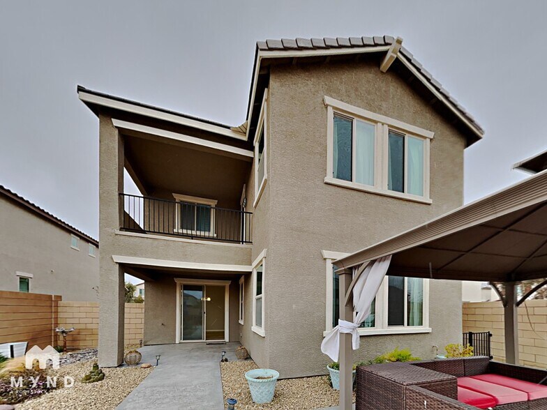 Building Photo - 4631 Roger River Ave