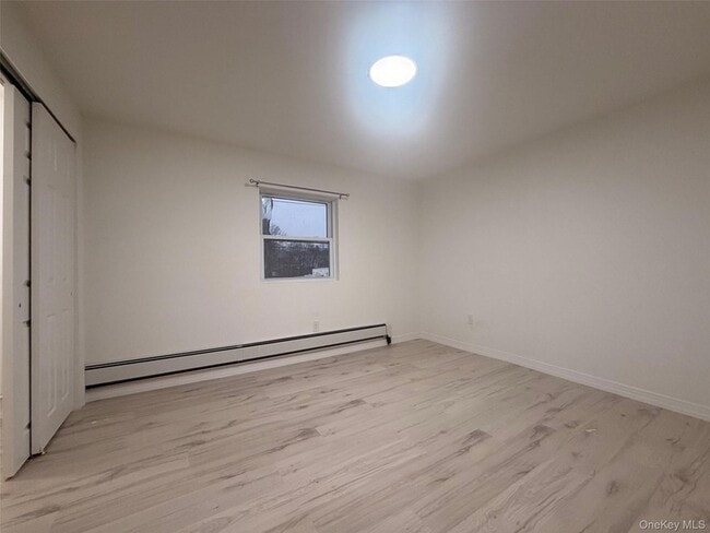 Building Photo - 79 Monhagen Ave