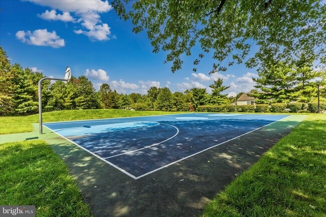 Building Photo - 5621 Queen Anne Ct