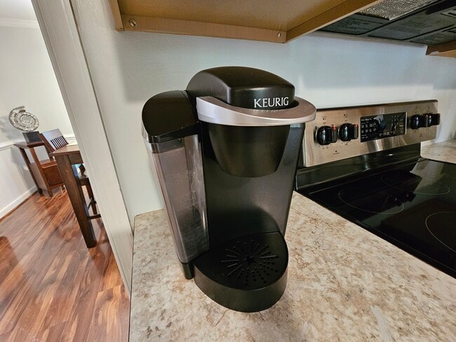 Building Photo - 10824 Drayton Rd