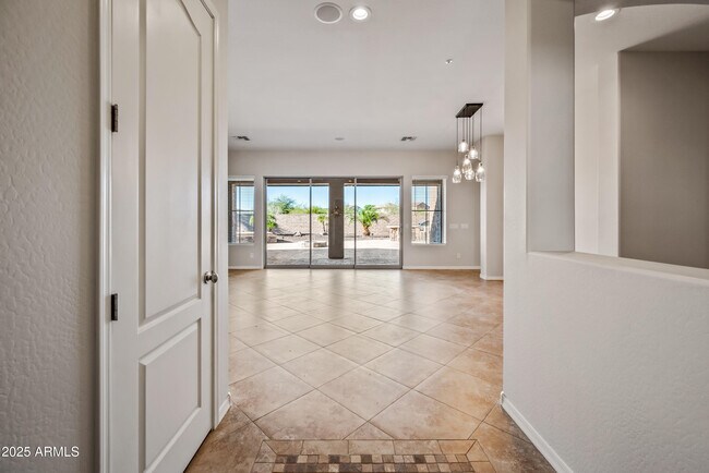 Building Photo - 12750 Calle de Pompas W