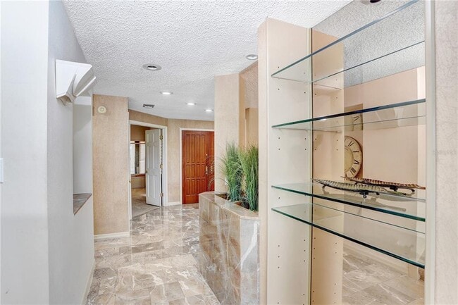 Building Photo - 3145 Lake Ellen Dr