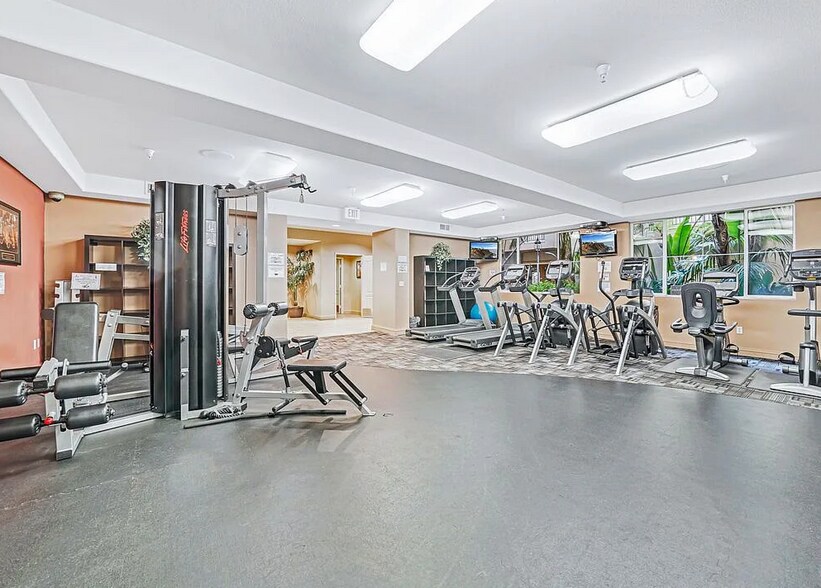 Building Photo - 4060 Glencoe Ave