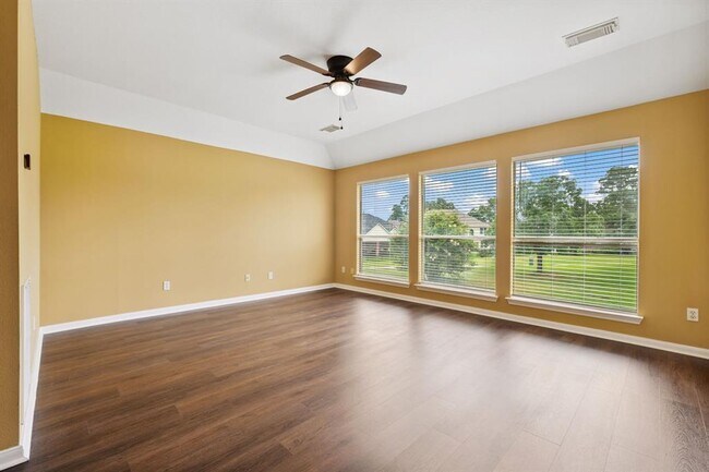Building Photo - 8714 Malardcrest Dr