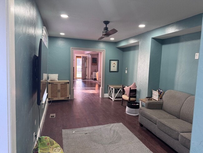 Building Photo - Private Room for Rent – $750/Month | All Utilities Included