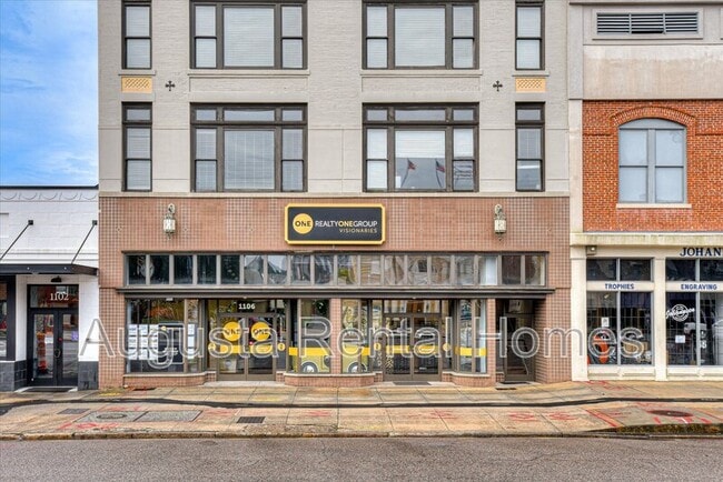 Building Photo - 1106 Broad St