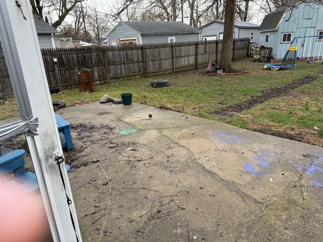 Building Photo - 1606 N Lindsay St