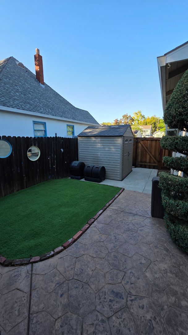 Building Photo - SHORT OR LONG TERM FURNISHED East Sac home with POOL