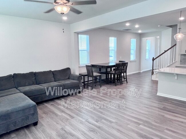 Building Photo - 175 Anise Ln