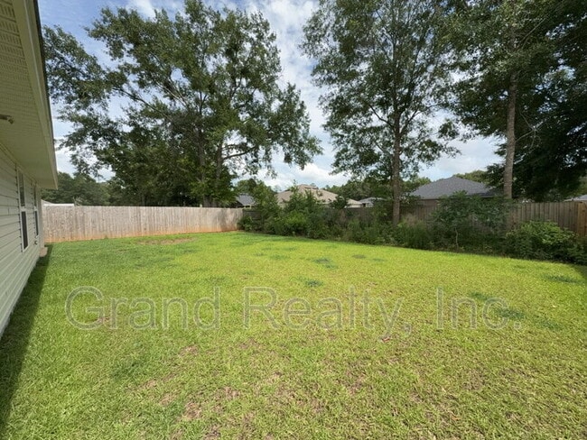 Building Photo - 4955 Red Cedar Rd