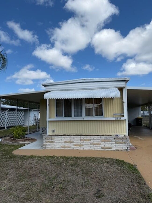 Building Photo - 55+ Community Home in Saralake Estates – 2 Bed / 2 Bath