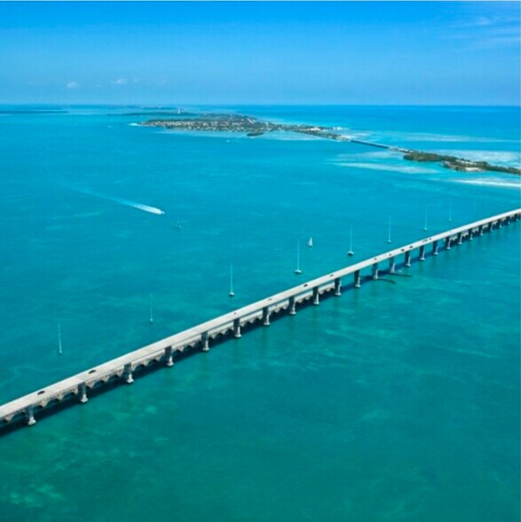 Building Photo - 129 Cunningham Ln