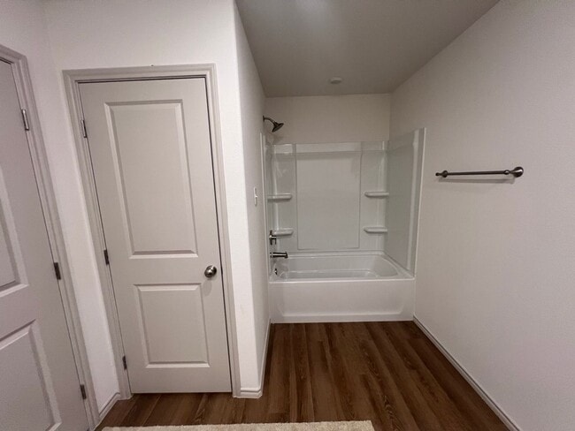 Building Photo - Welcome to Vander Ranch!