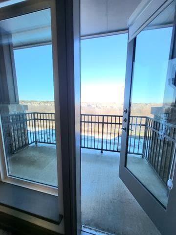 Building Photo - 2700 Old Denton Rd