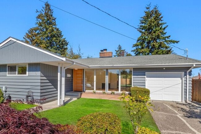 Primary Photo - Freshly Updated West Seattle Rambler w/ Ai...
