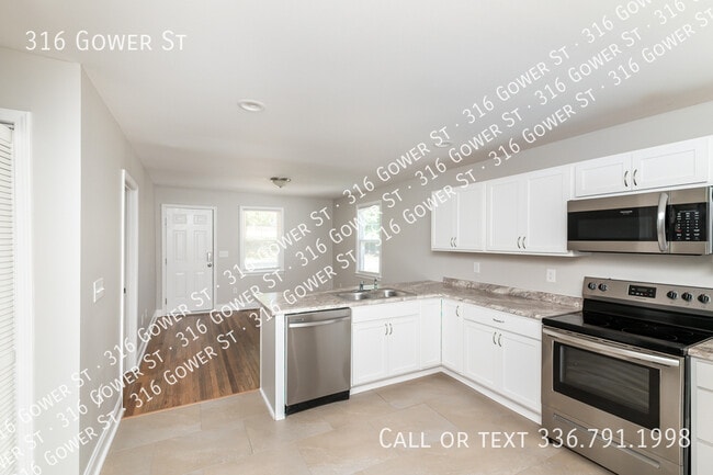 Building Photo - 316 Gower St