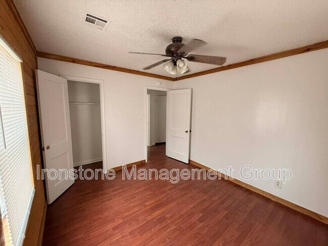 Building Photo - 3503 W 43rd St