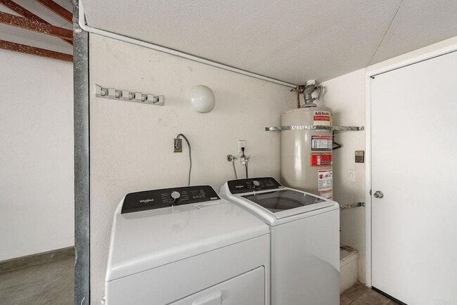 Building Photo - 331 Windjammer Cir