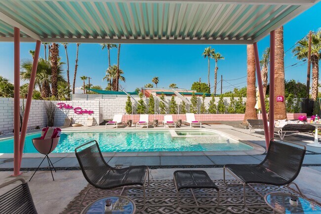 Building Photo - Retro Chic Oasis Saltwater Pool, Spa & Mnt...