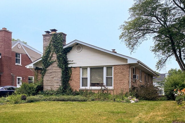 Primary Photo - 4604 Sherwood Ave