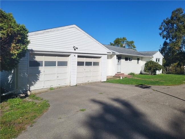 Building Photo - 1187 Ridge Rd
