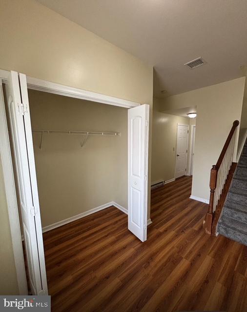 Building Photo - 6459 Creekbend Dr
