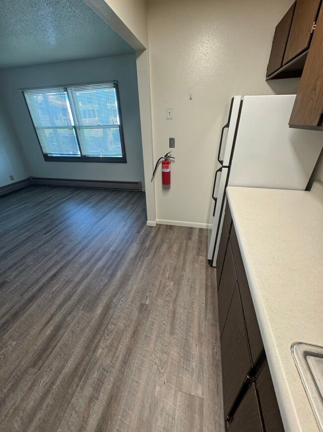 Building Photo - 429