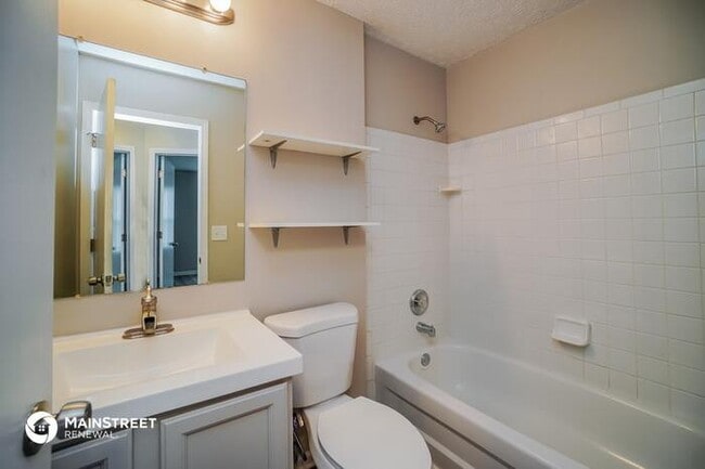 Building Photo - 1346 Hackworth St, Columbus, OH 43207